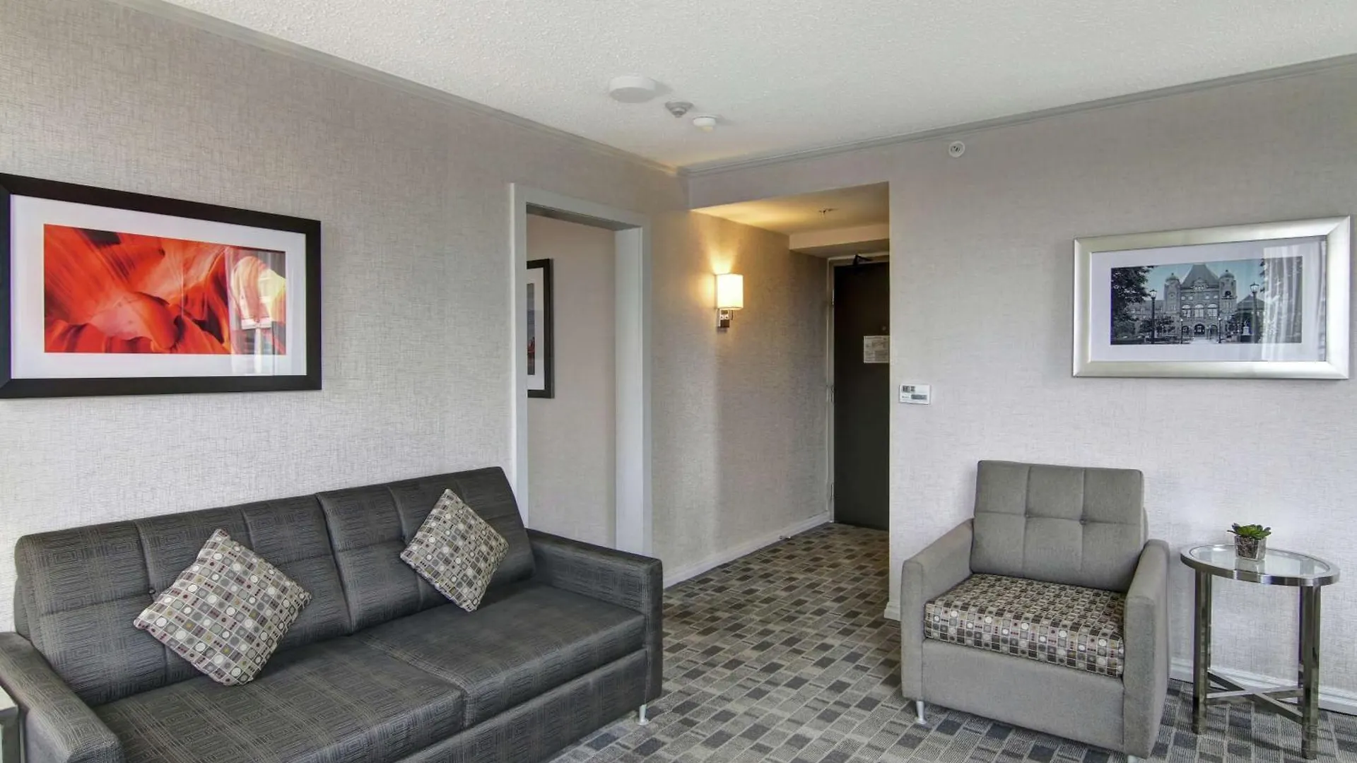 Doubletree By Hilton Toronto Downtown Otel