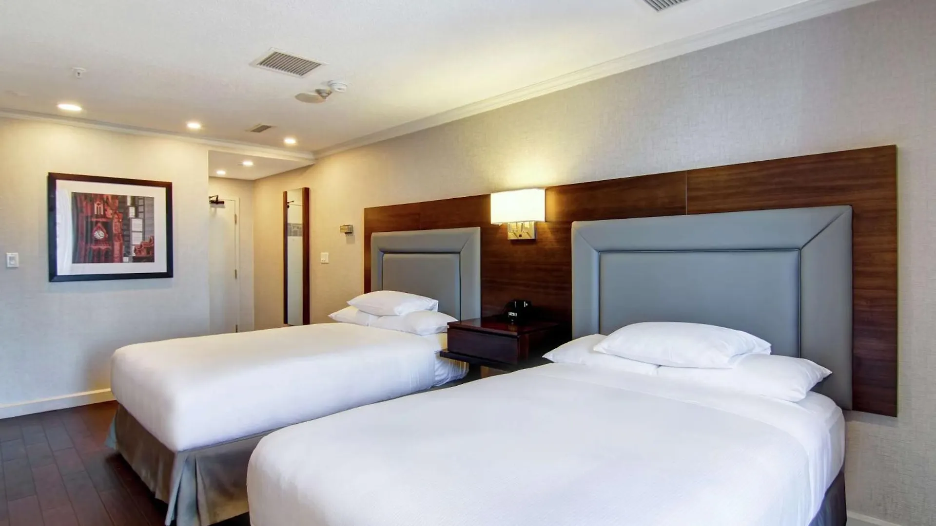 Doubletree By Hilton Toronto Downtown Otel 4*,  Kanada