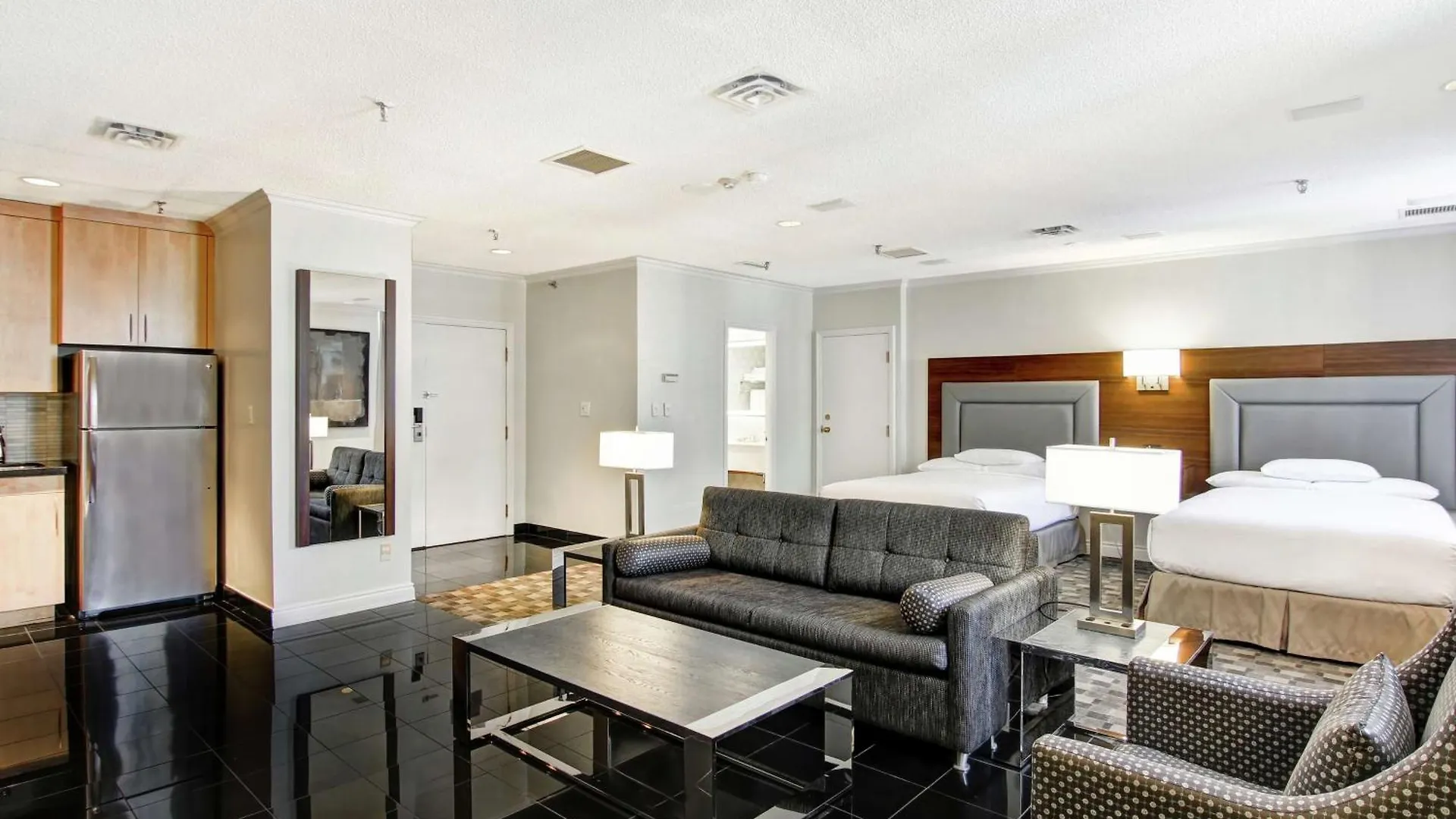 Doubletree By Hilton Toronto Downtown Otel 4*,