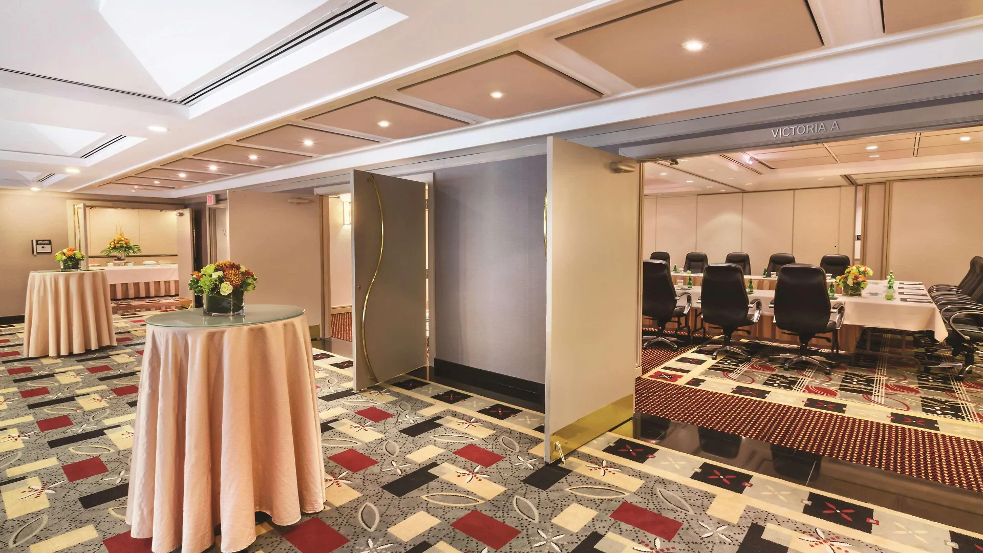 ****  Doubletree By Hilton Toronto Downtown Hotel Canadá