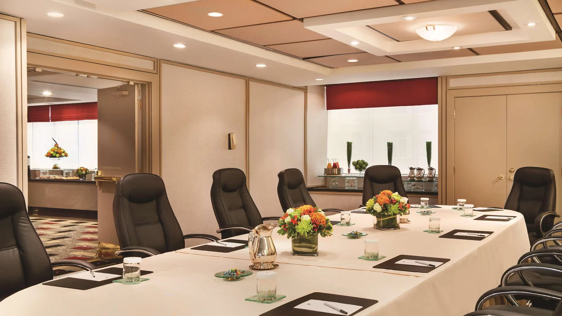 Doubletree By Hilton Toronto Downtown Hotel