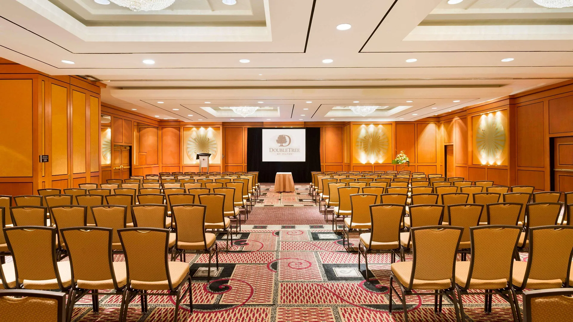 Doubletree By Hilton Toronto Downtown Hotel 4*,  Canada
