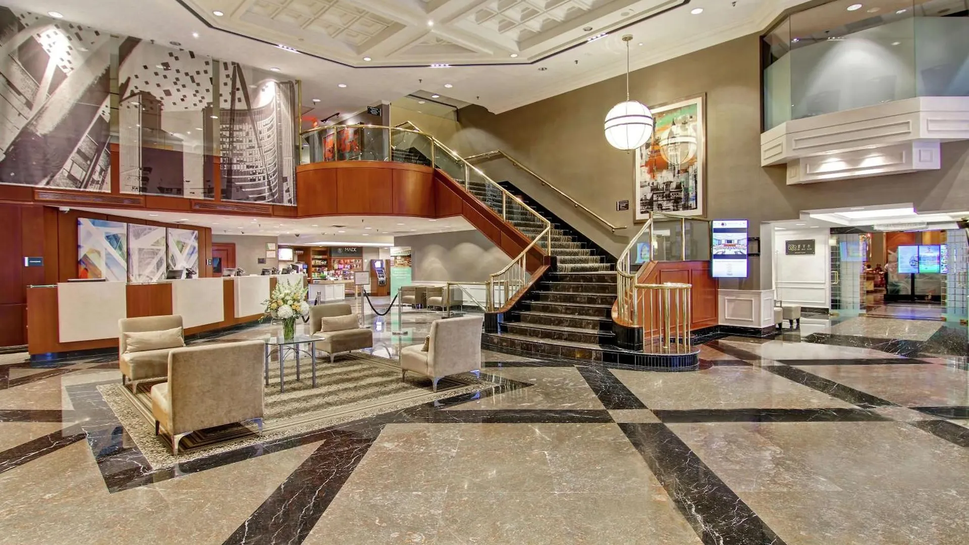 Doubletree By Hilton Toronto Downtown Hotel